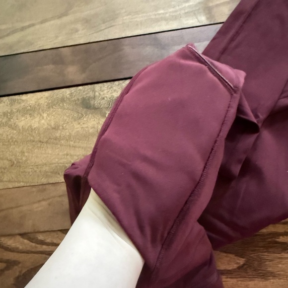 Lululemon Size 4 Burgundy High-Waisted Leggings - Picture 2 of 6